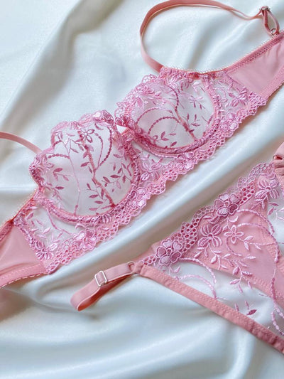 Quintessence Rose Set A-132