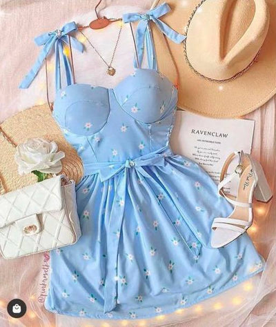 Bella — Robe Baby Blue à Fleurs